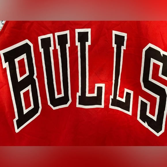 NBA CHICAGO BULLS Red Full-Zip Logo Long Sleeves Track Jacket in XL - Picture 11 of 12
